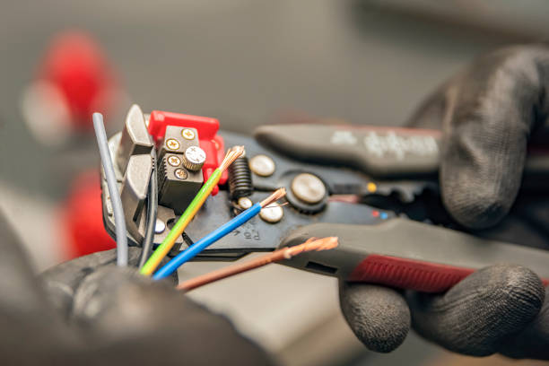 Best Affordable Emergency Electrician  in Forest Hills, TN